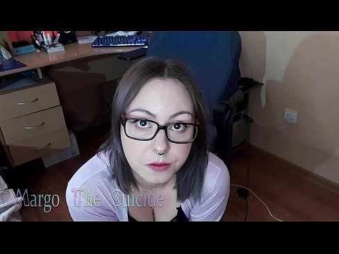 ❤️ Neska sexy betaurrekoekin dildoa zurrupatzen du kameraren aurrean ❤ Kalitatezko pornoa %eu.pornokey.ruan ❌❤