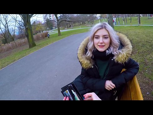❤️ Ezezagun baten esperma beroa irensten du diruaren truke - Eva Elfie-k parkean putz egin du ❤ Kalitatezko pornoa %eu.pornokey.ruan ❌❤